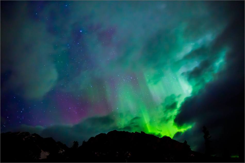 Aurora Borealis over Yamnuska - © Christopher Martin-7995